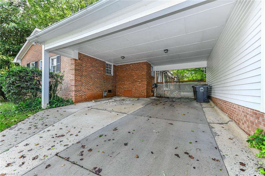 3117 Northampton Drive