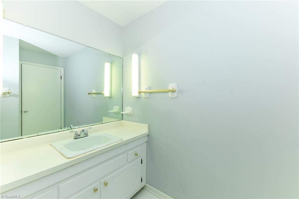 3117 Northampton Drive