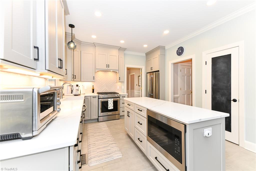 1505 Double Oaks Road