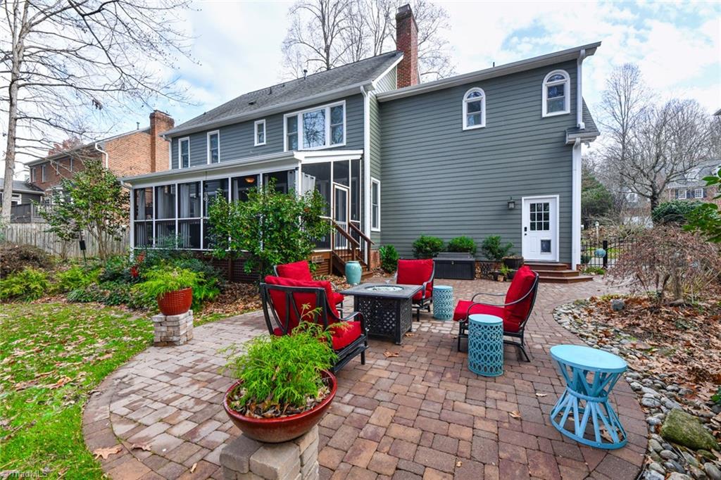 1505 Double Oaks Road