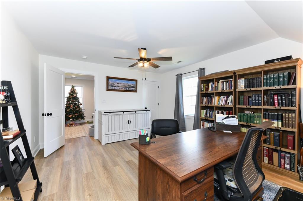 1552 Wray Road