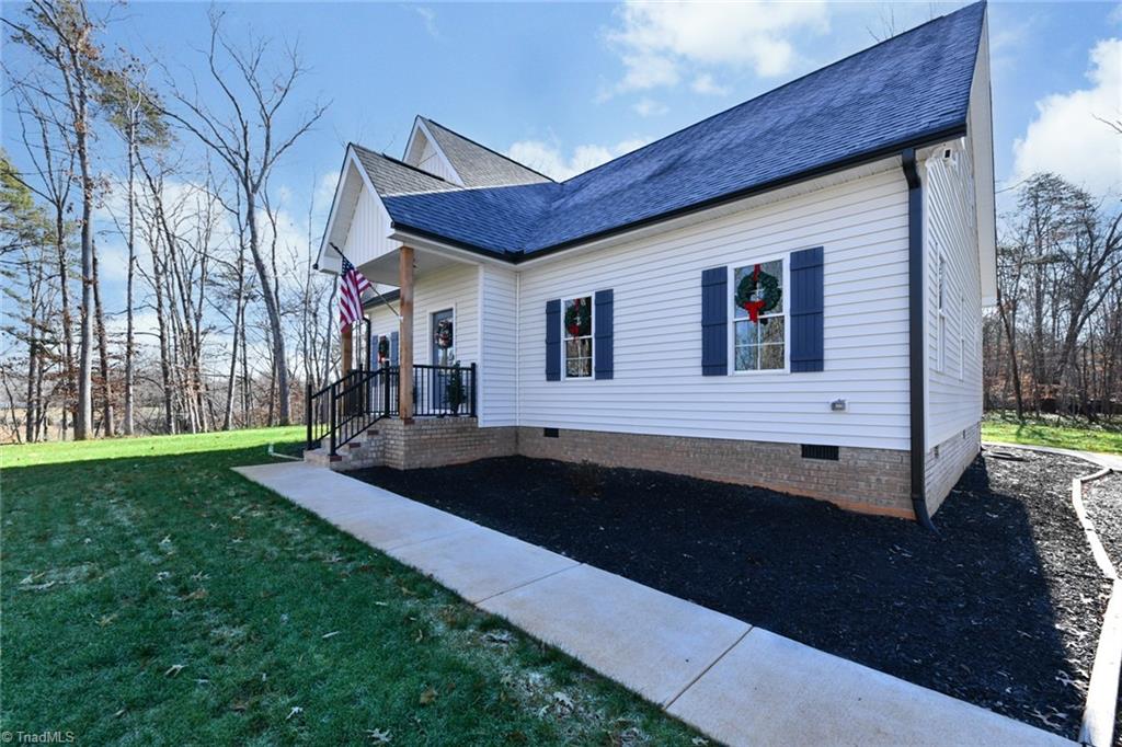 1552 Wray Road