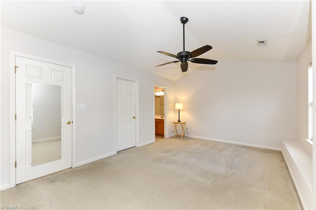 1217 Edenham Way