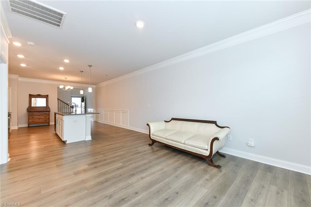 104 Brody Way