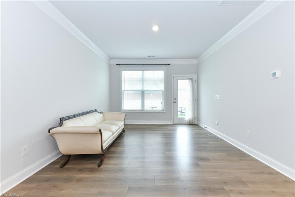104 Brody Way