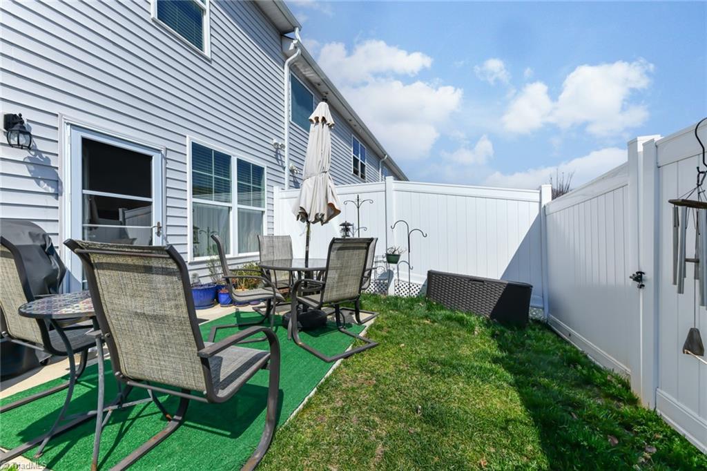 104 Brody Way