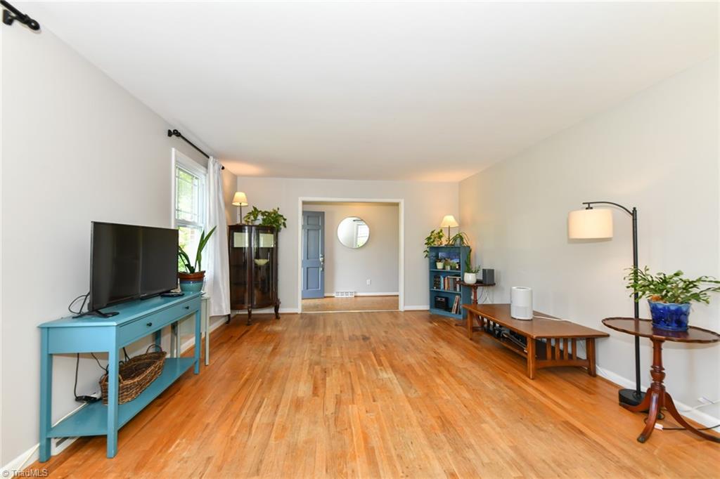 900 Honeysuckle Drive