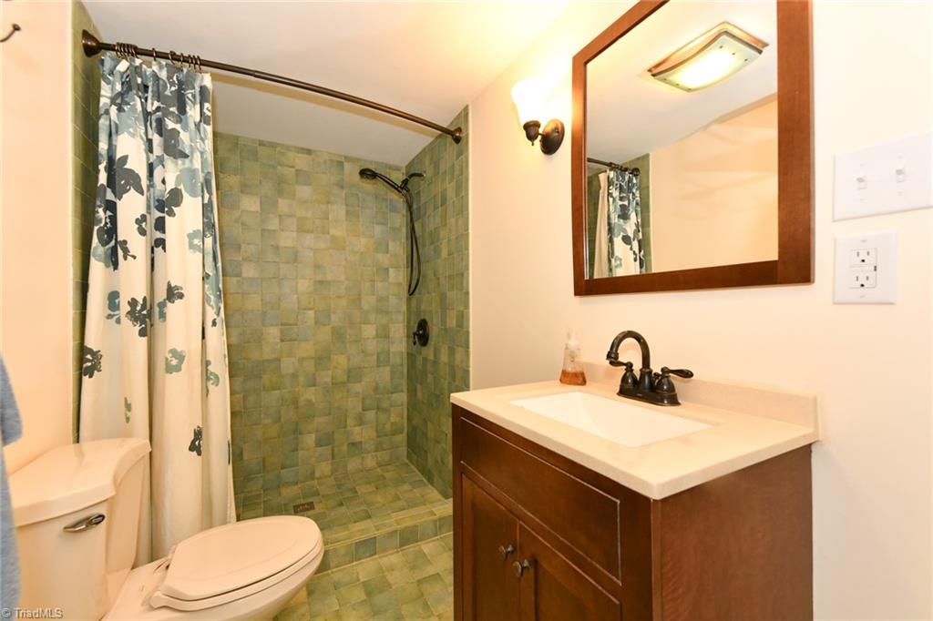 900 Honeysuckle Drive