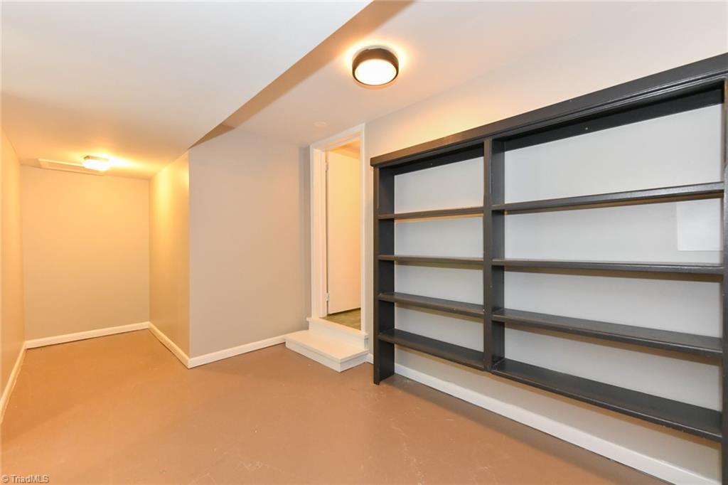 900 Honeysuckle Drive