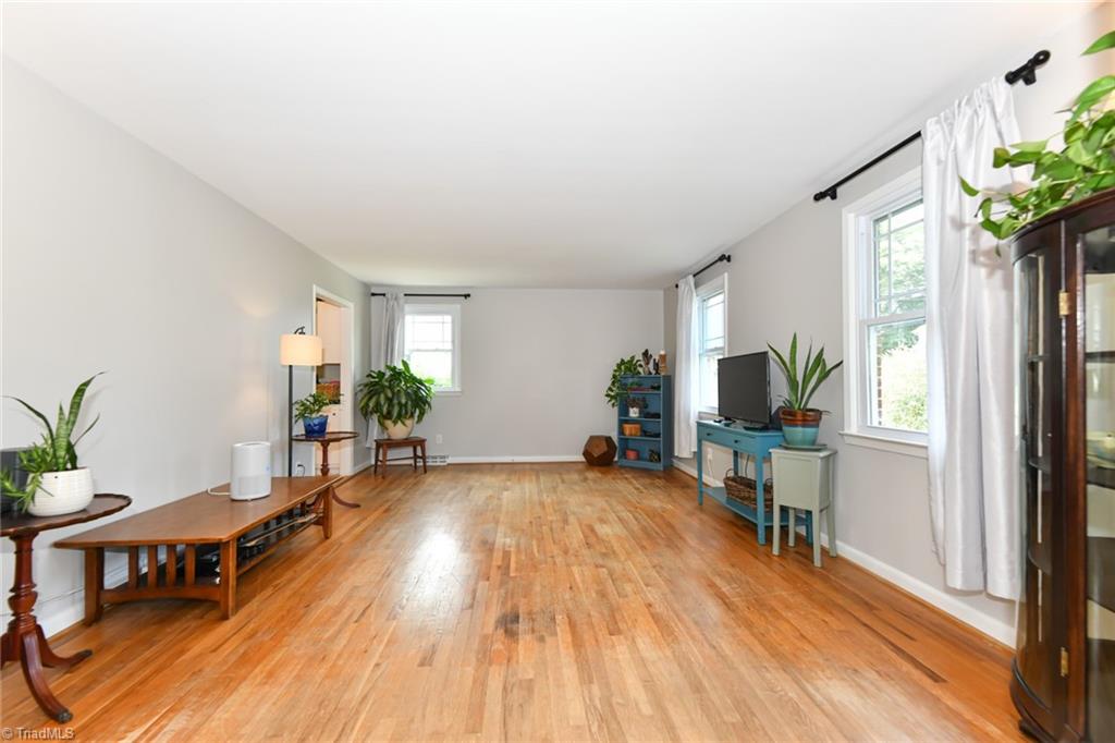 900 Honeysuckle Drive