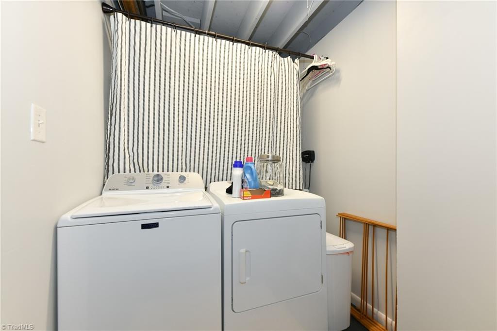 900 Honeysuckle Drive