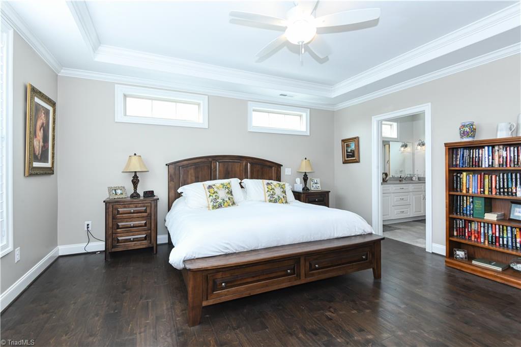 402 Kingsbridge Court