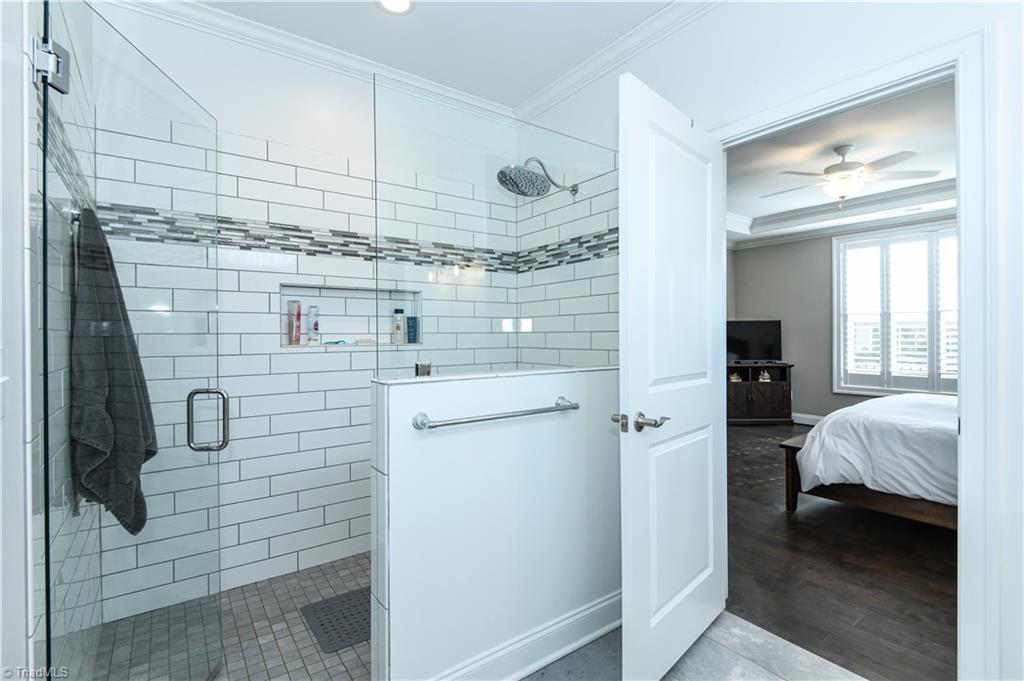 402 Kingsbridge Court