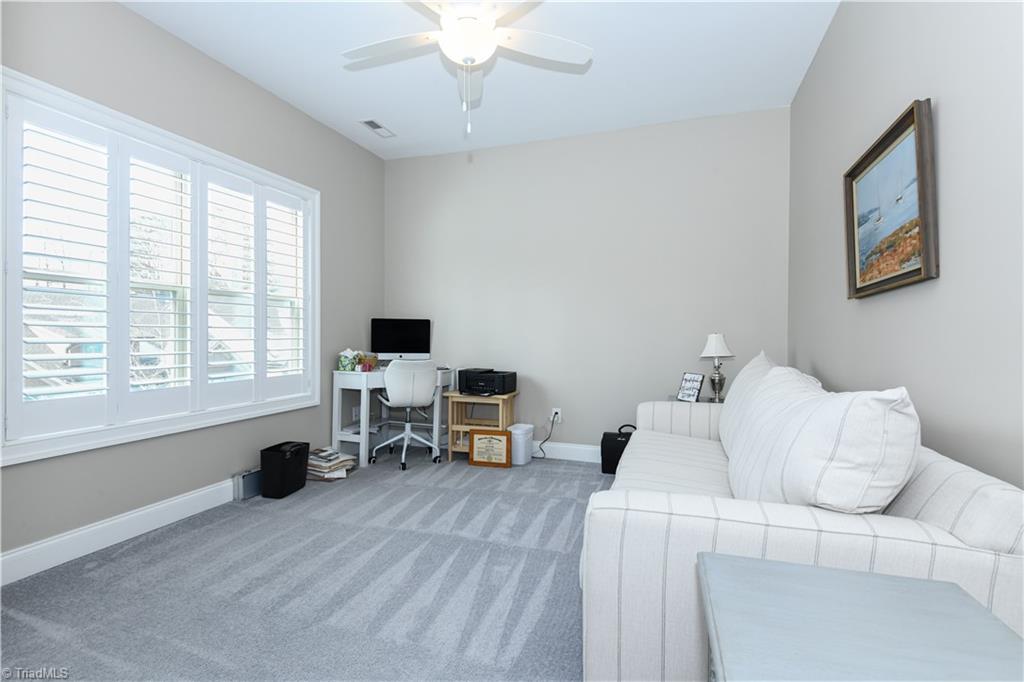 402 Kingsbridge Court