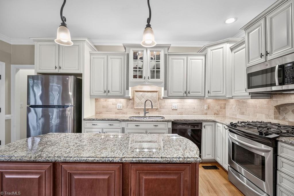 2700 Red Gate Court