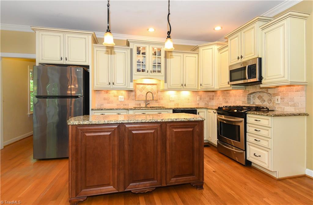 2700 Red Gate Court