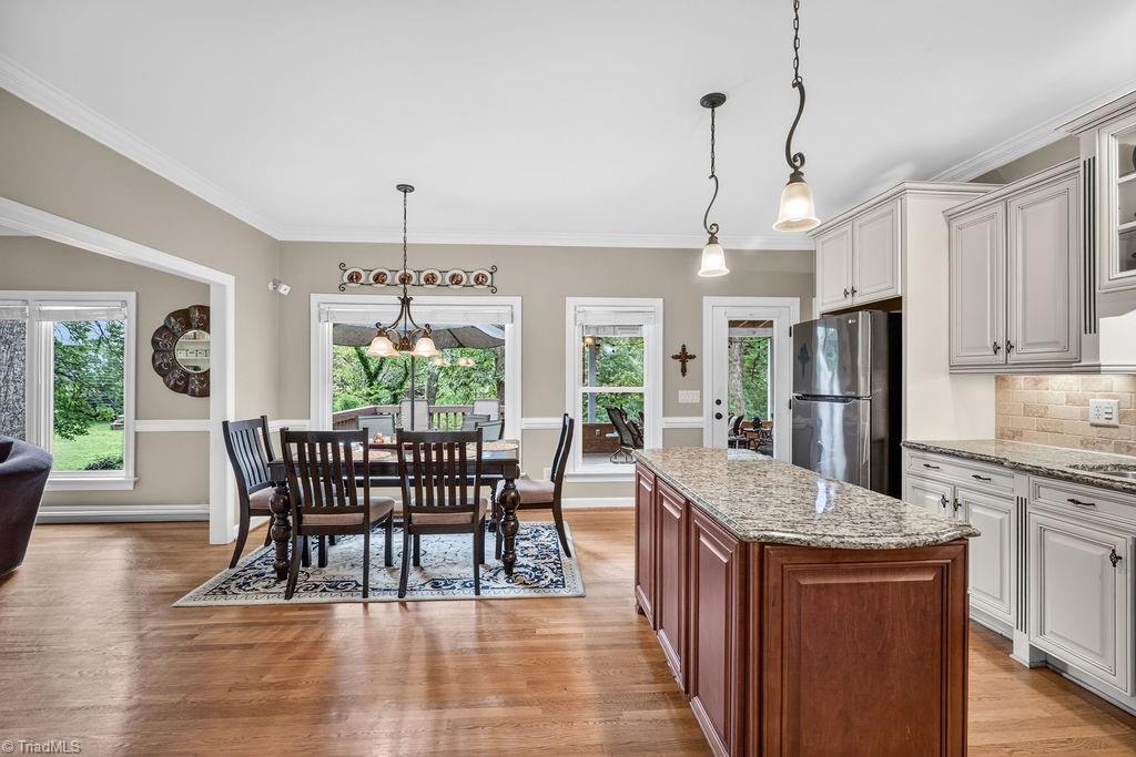2700 Red Gate Court