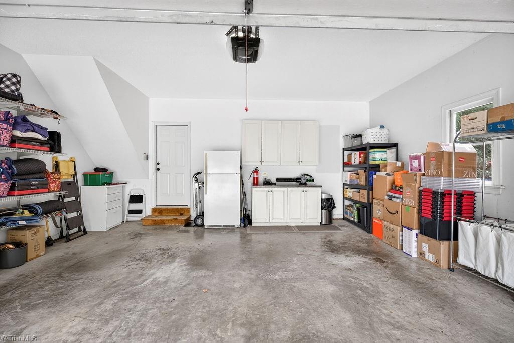 2700 Red Gate Court