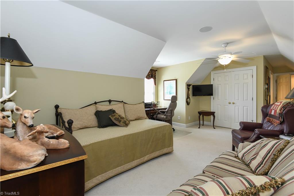 12 Hadley Park Court