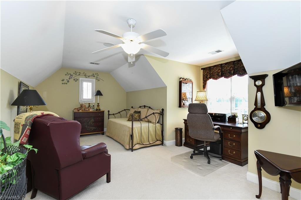 12 Hadley Park Court