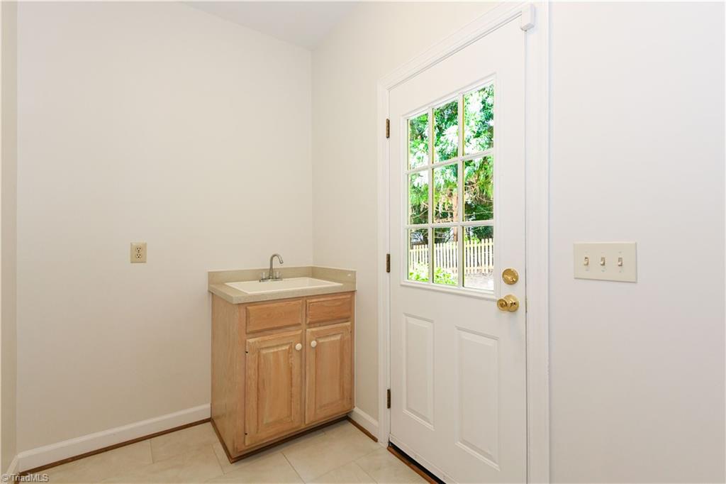 3 Charlottesville Court