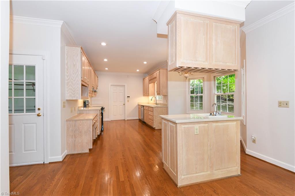 3 Charlottesville Court
