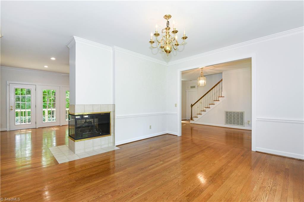 3 Charlottesville Court