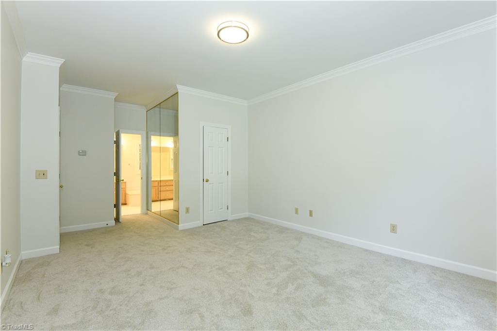 3 Charlottesville Court