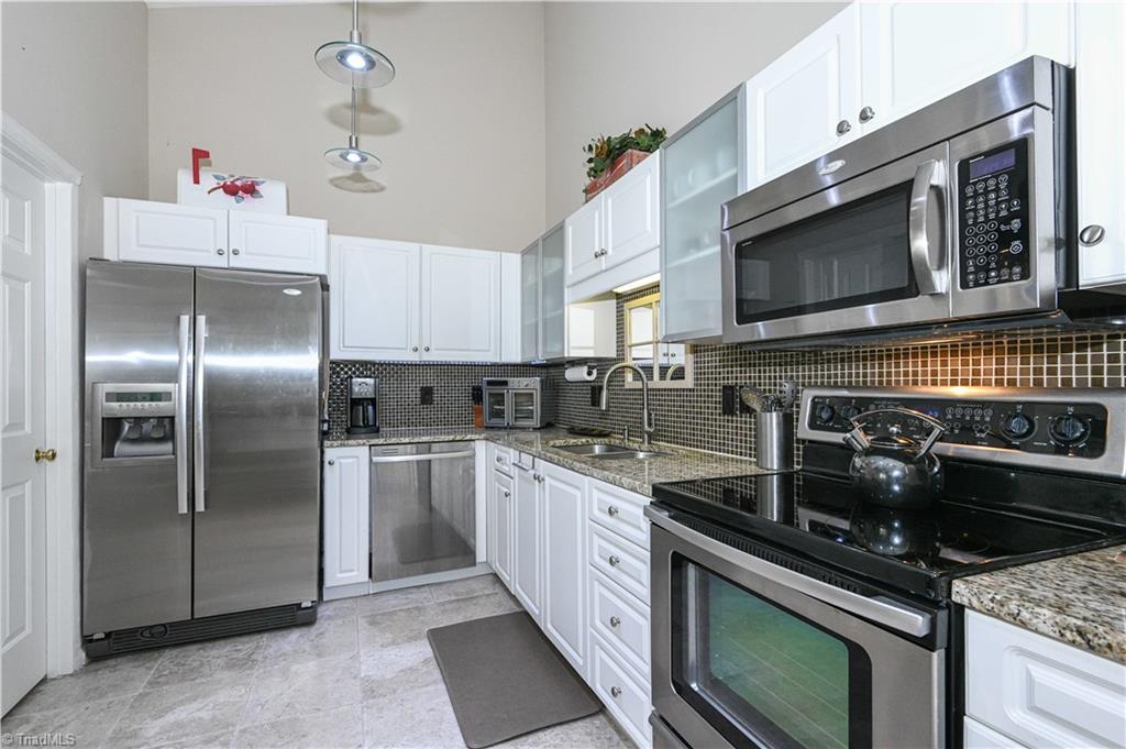 4424 Cove Cay Lane