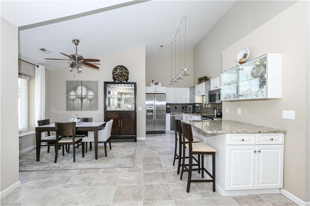 4424 Cove Cay Lane