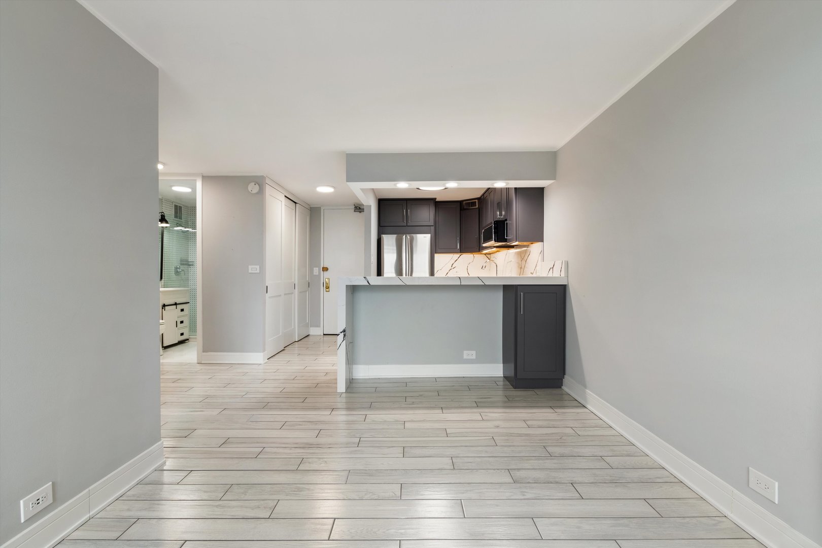 655 W Irving Park Road Unit: 2211
