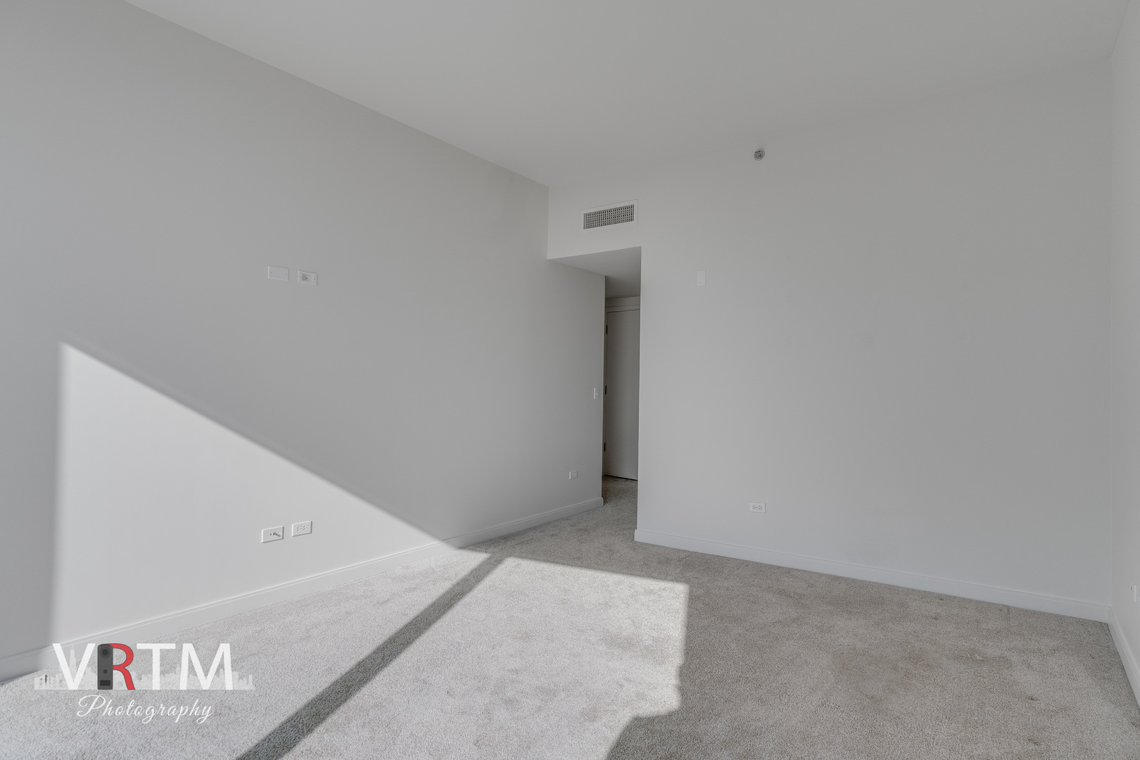 60 E MONROE Street Unit: 5003