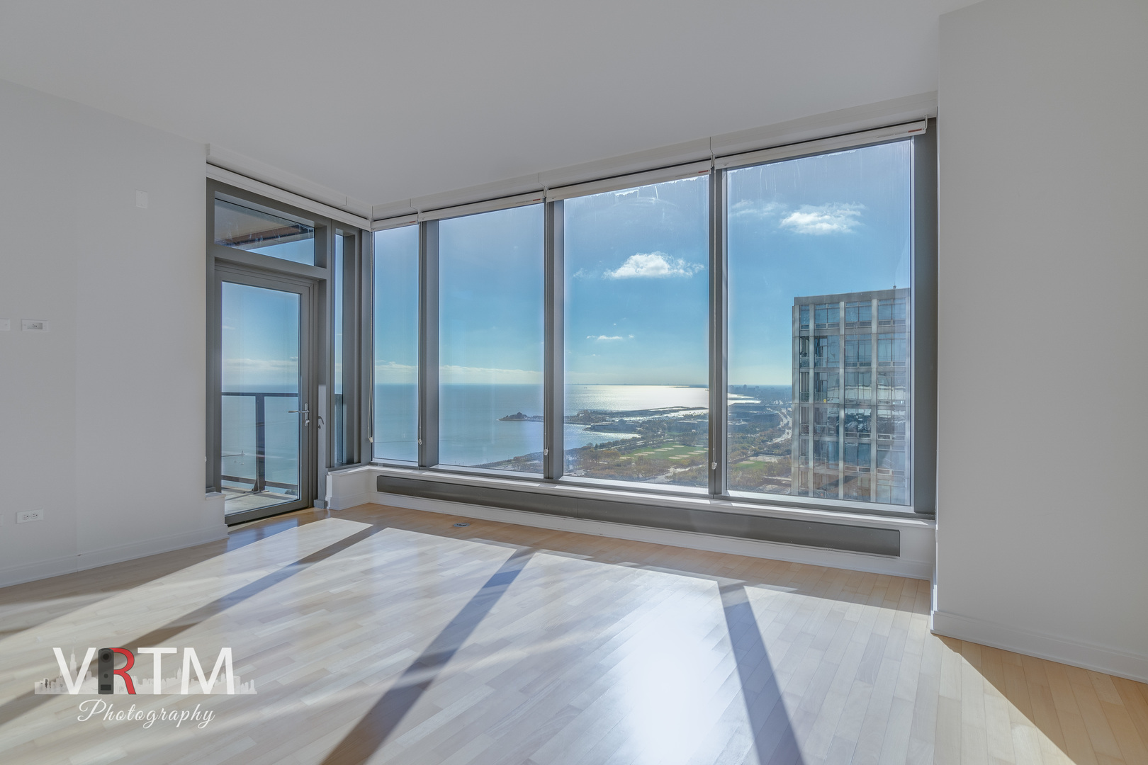 60 E MONROE Street Unit: 5003