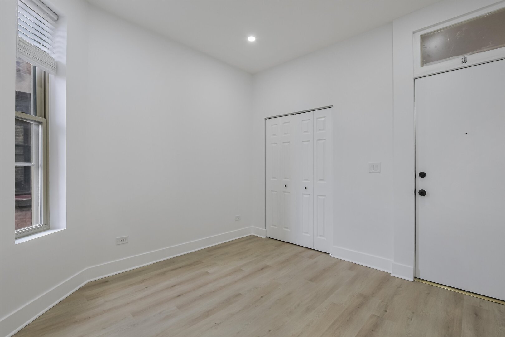 1114 N Wolcott Avenue Unit: 3F