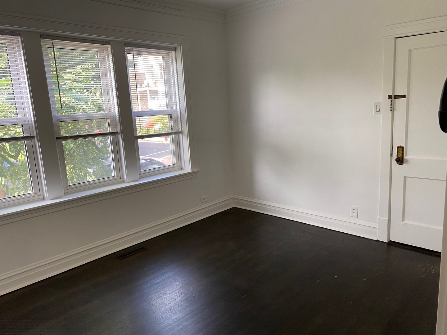 2255 W Shakespeare Avenue Unit: 2W