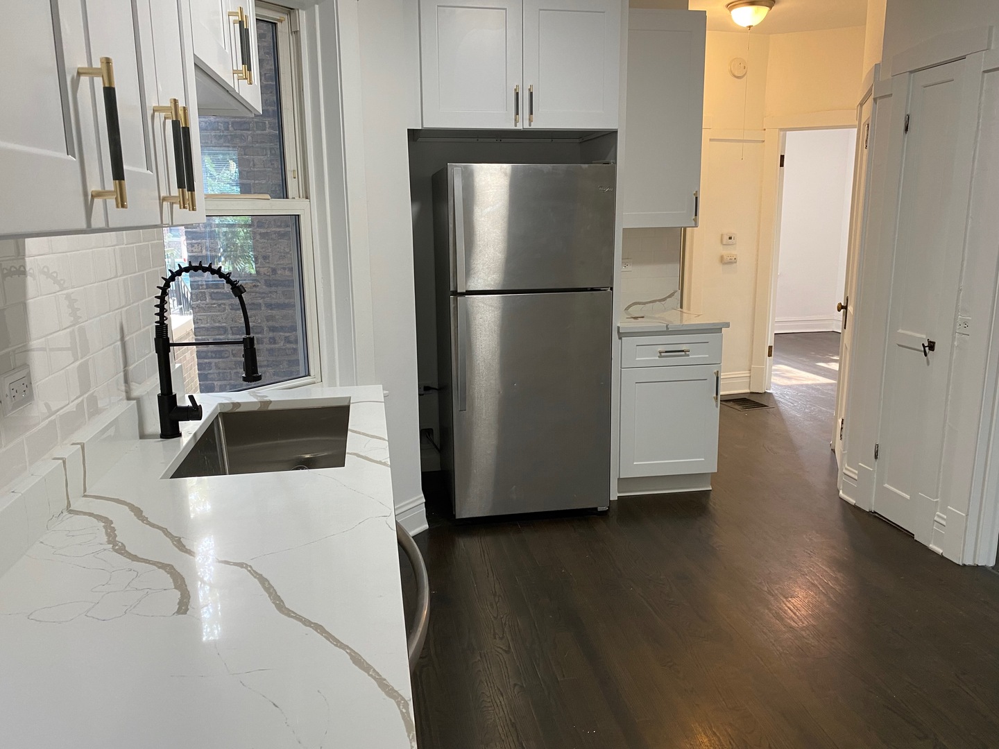 2255 W Shakespeare Avenue Unit: 2W