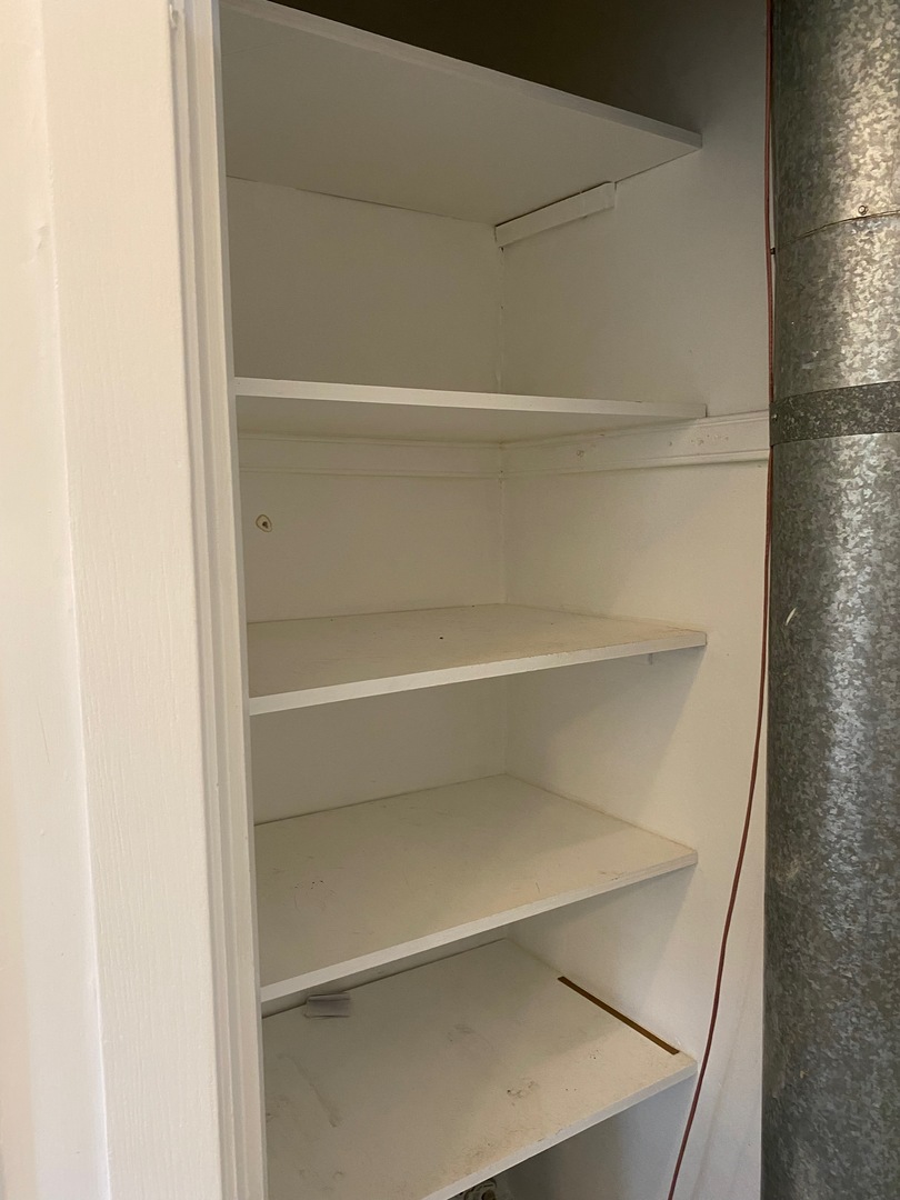2255 W Shakespeare Avenue Unit: 2W