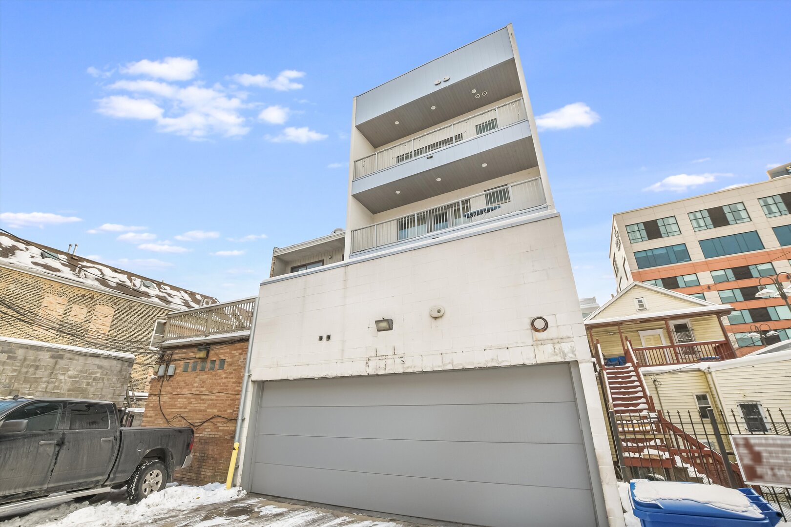 1544 W North Avenue Unit: 101