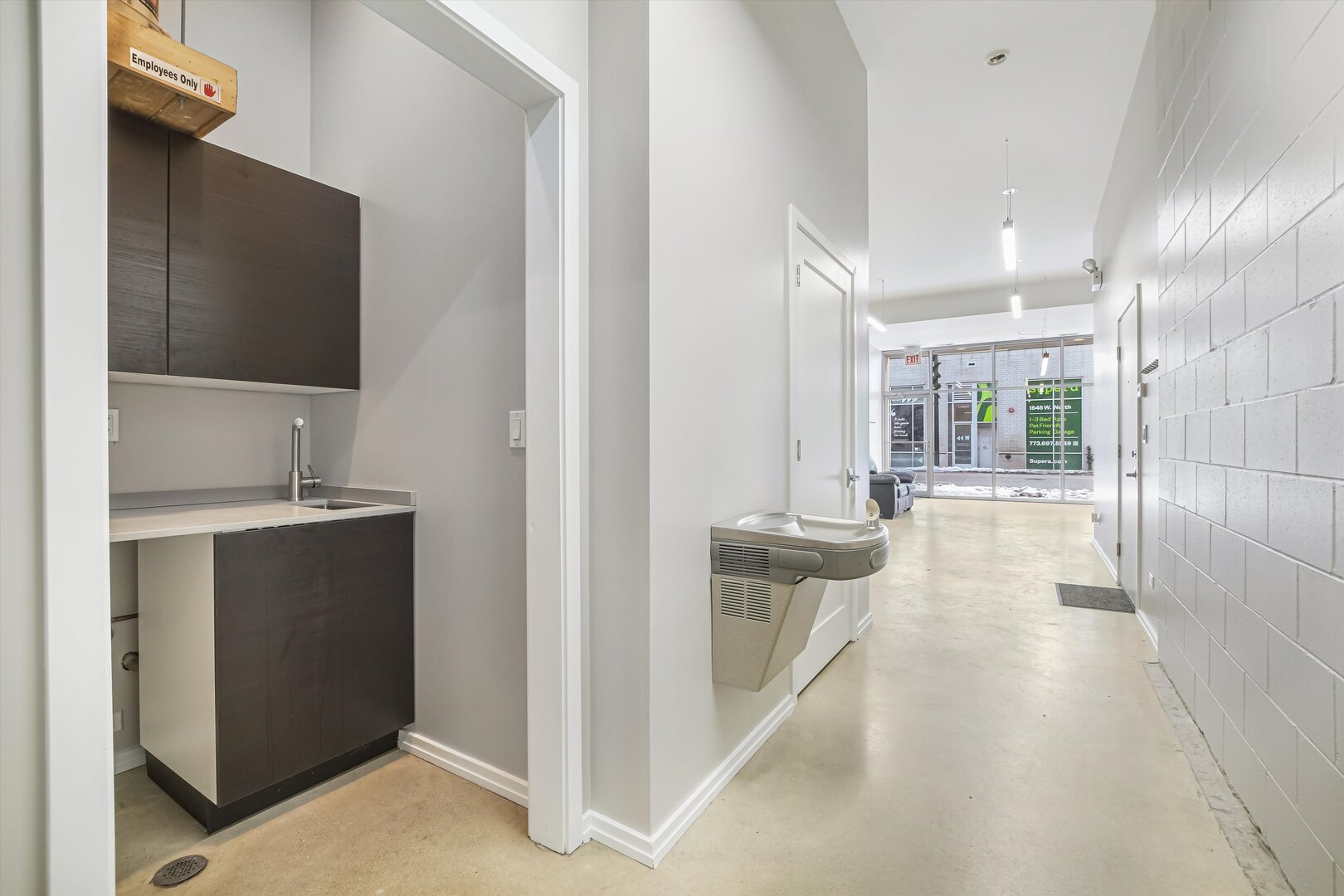 1544 W North Avenue Unit: 101