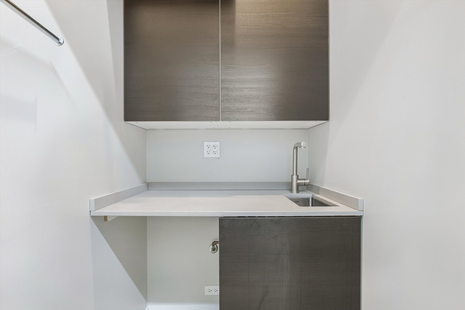 1544 W North Avenue Unit: 101