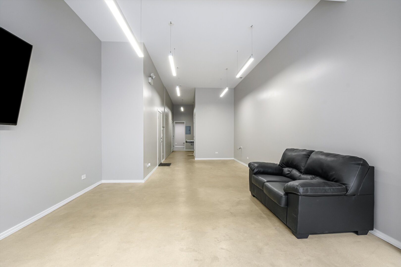 1544 W North Avenue Unit: 101