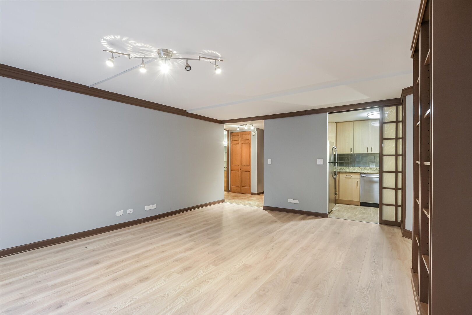 233 E Erie Street Unit: 1610