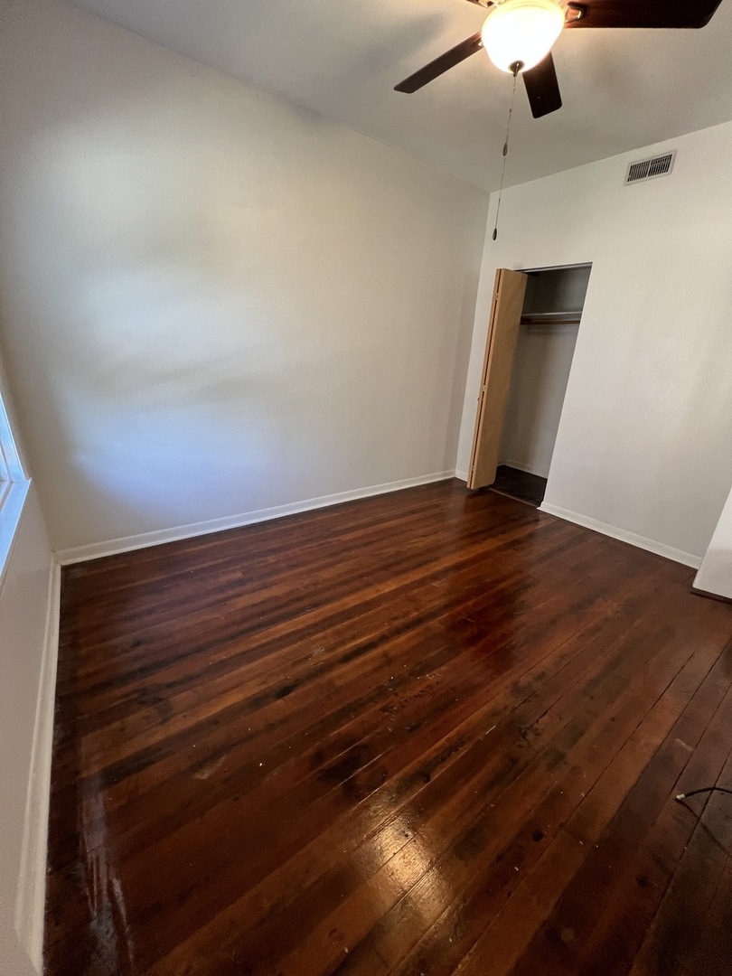 2724 W Chicago Avenue Unit: 2R