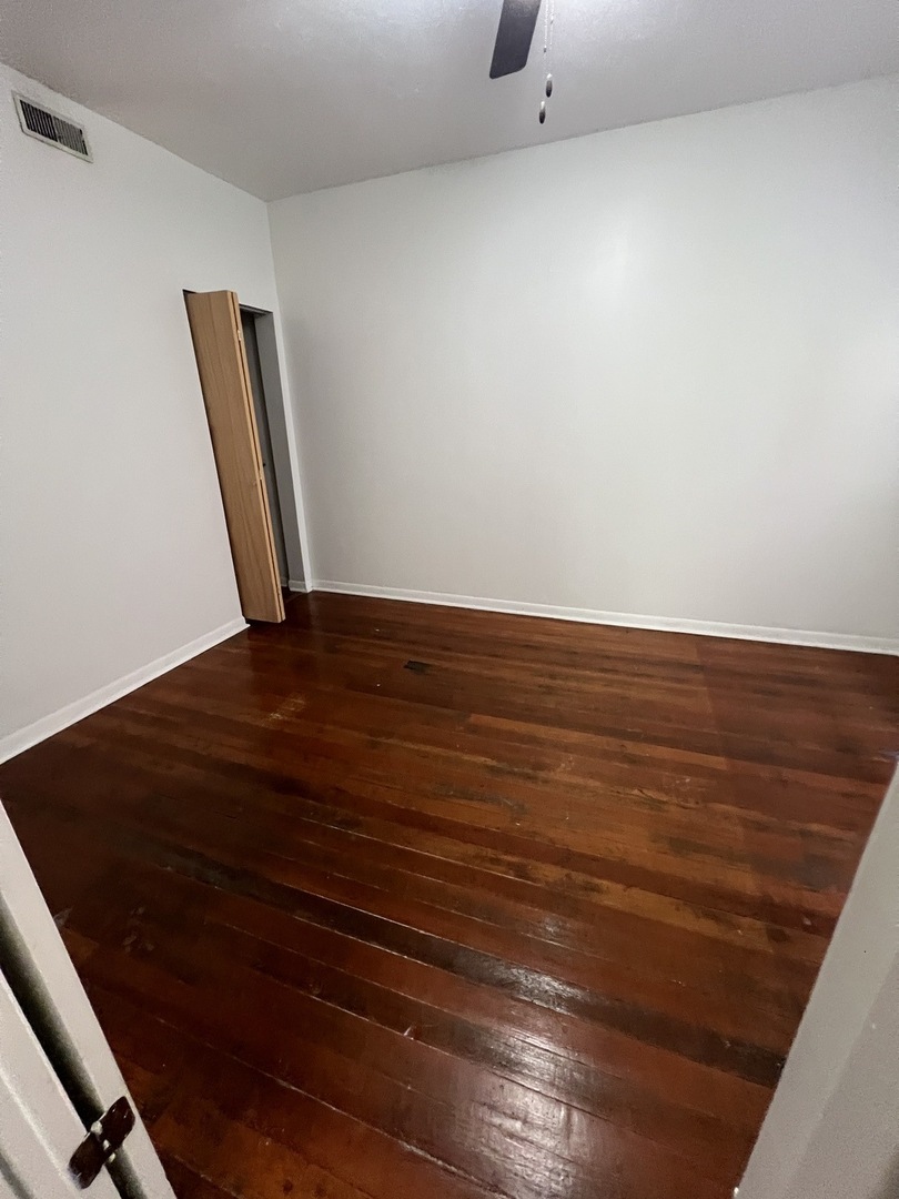 2724 W Chicago Avenue Unit: 2R