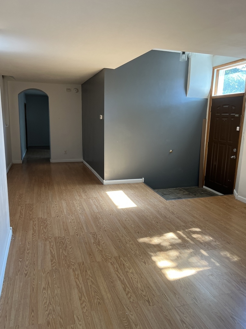 2724 W Chicago Avenue Unit: 1R