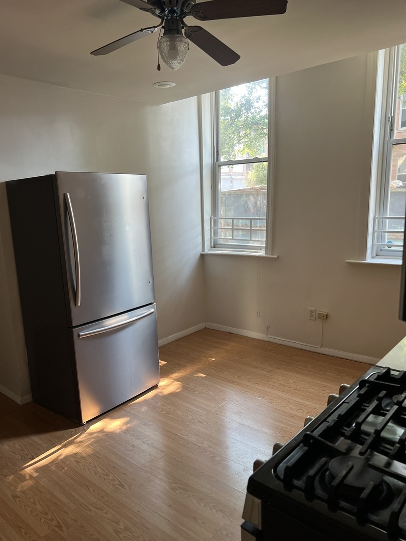 2724 W Chicago Avenue Unit: 1R