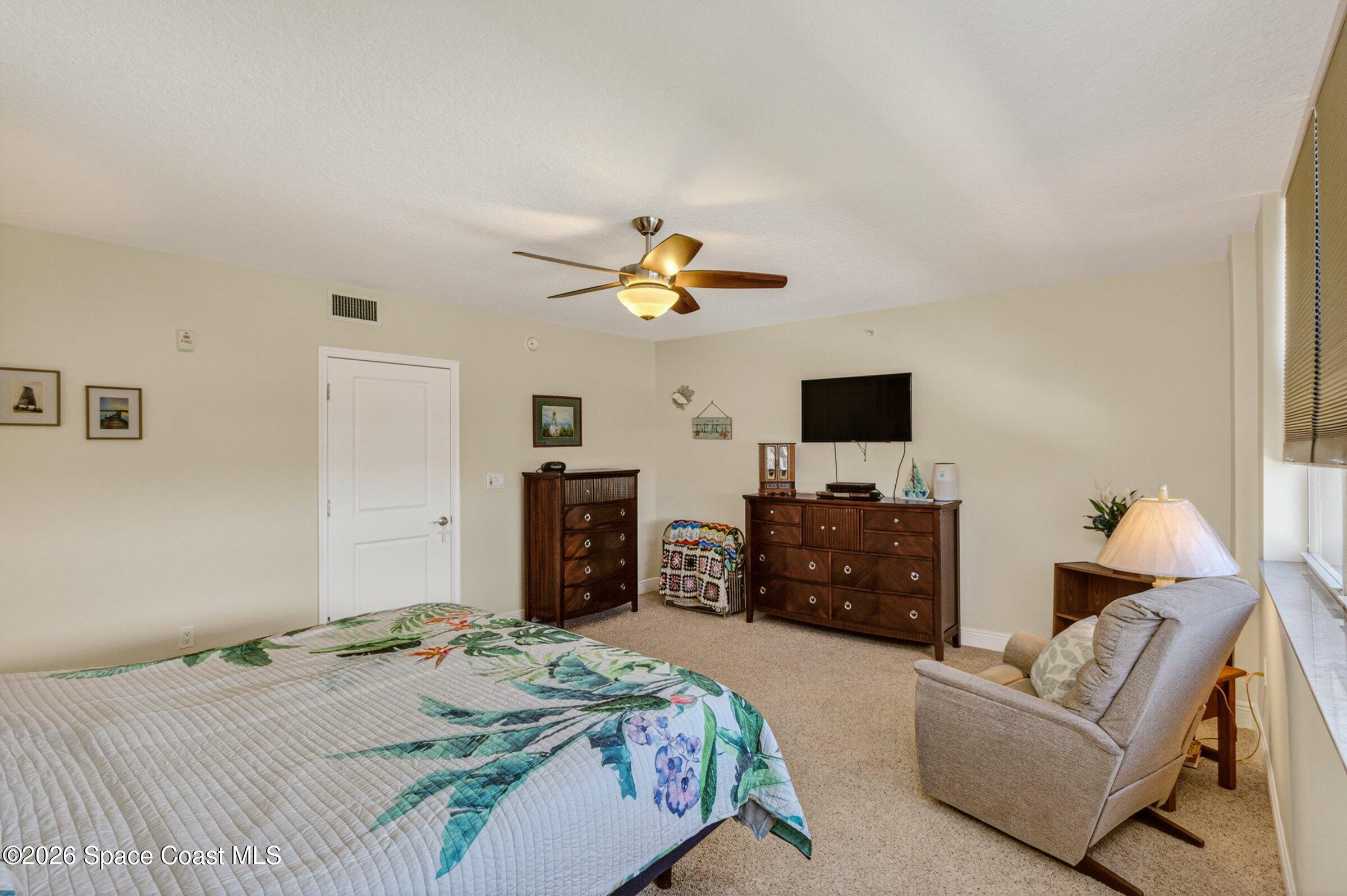 410 Hayes Avenue 303