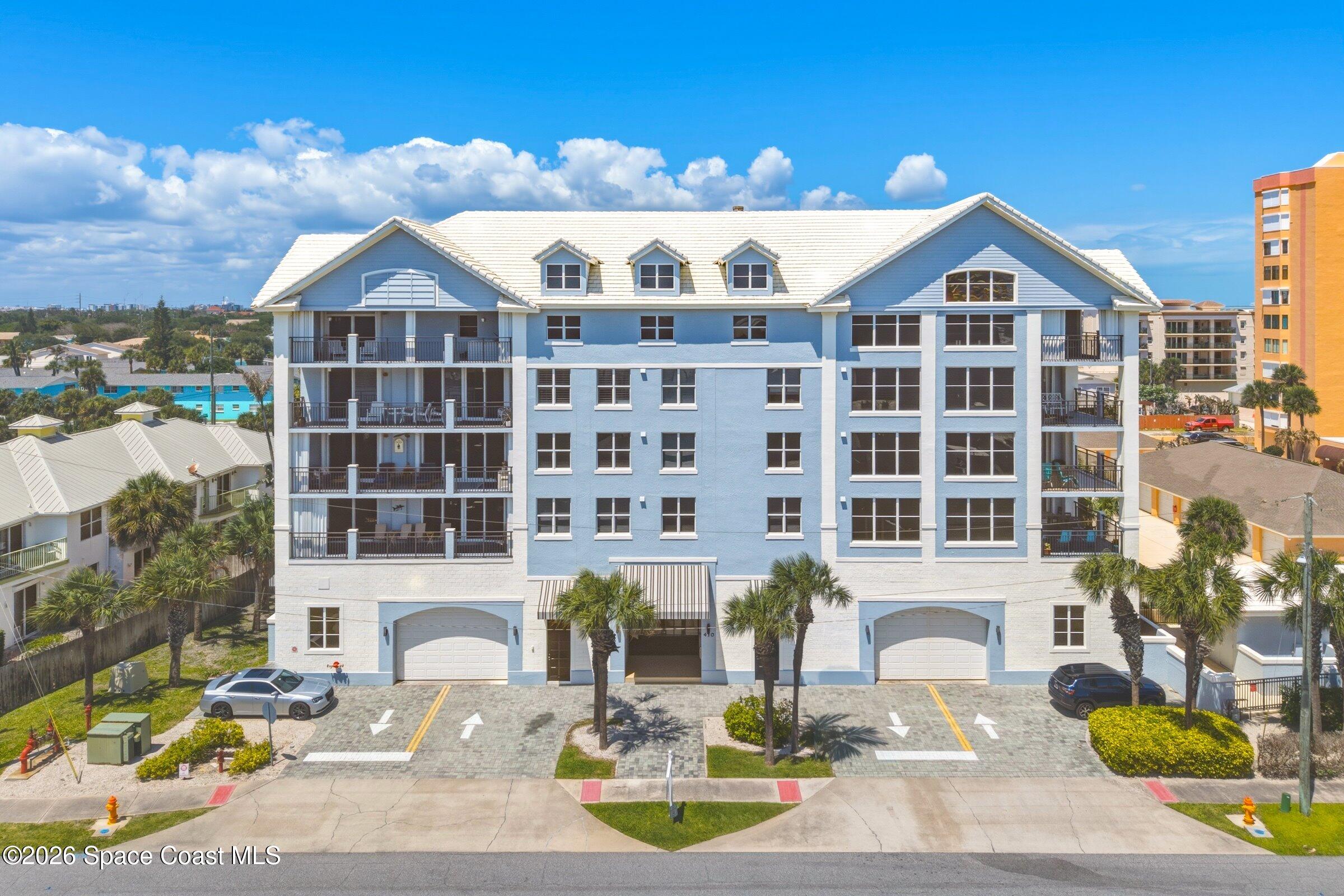 410 Hayes Avenue 303