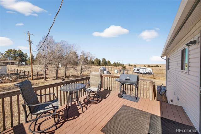 37713 Clover Drive