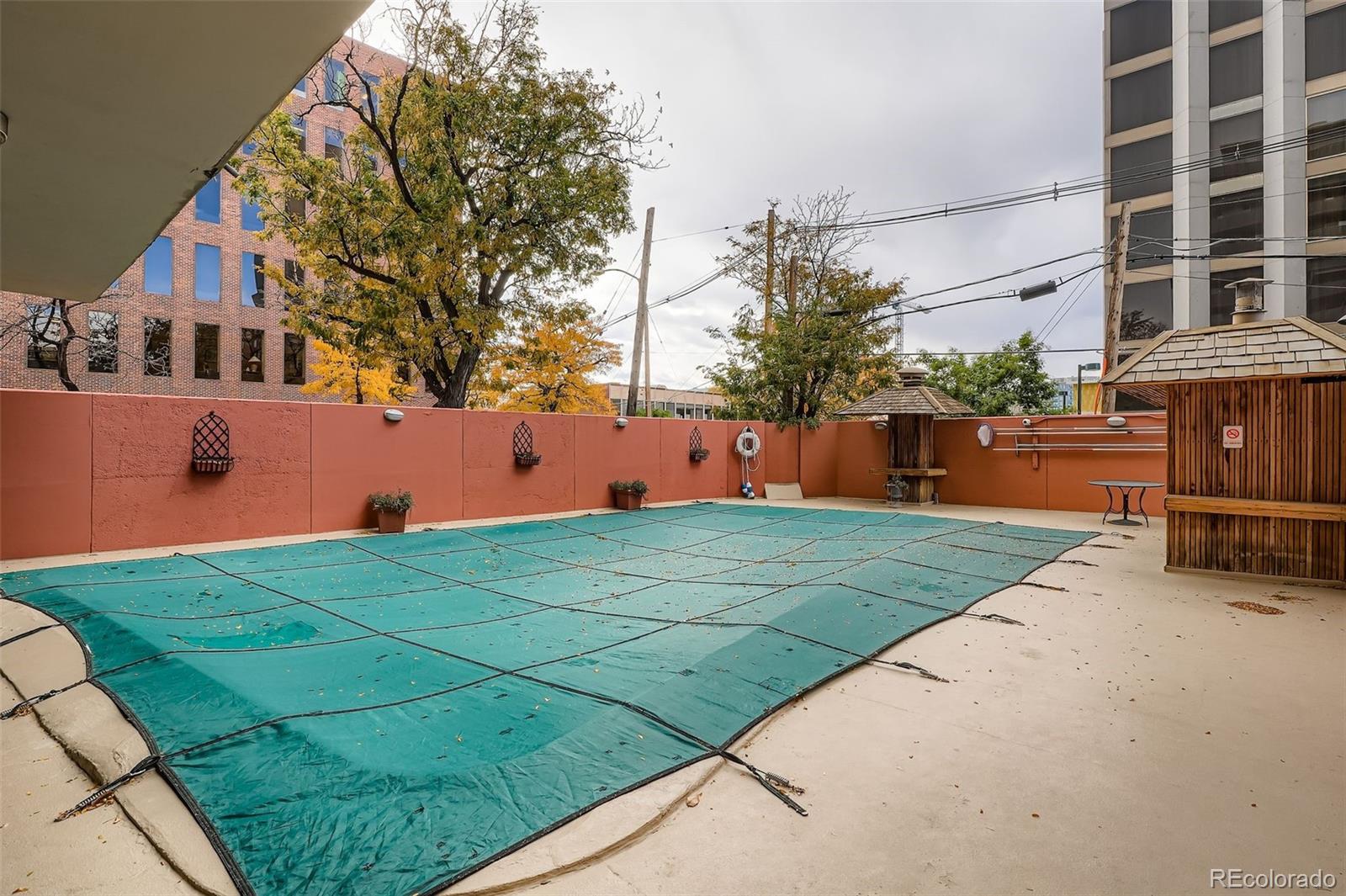 909 N Logan Street Unit: 5I